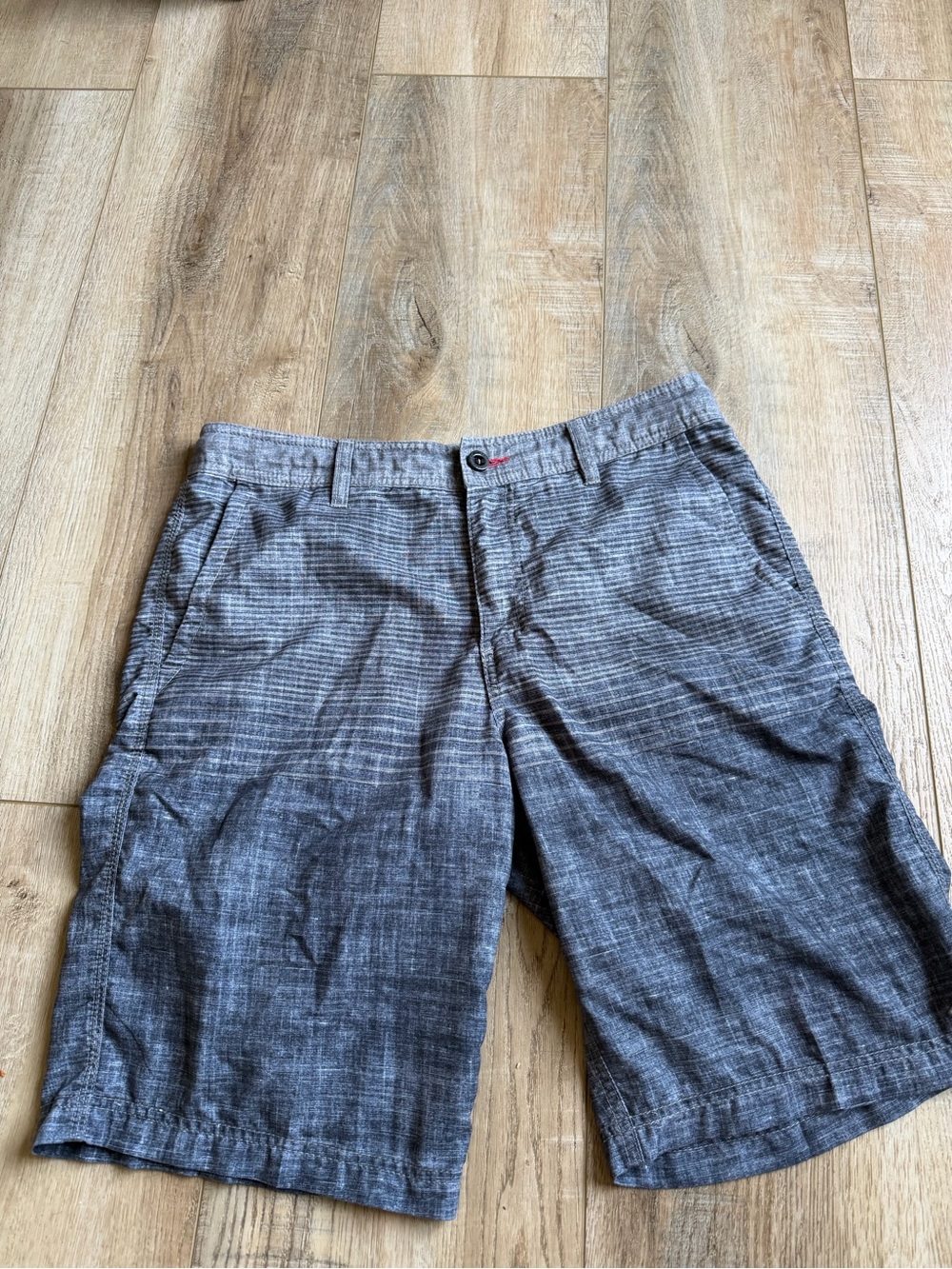 O’Neill hybrid Men's Gray Casual Shorts - Classic Summer Style size 32